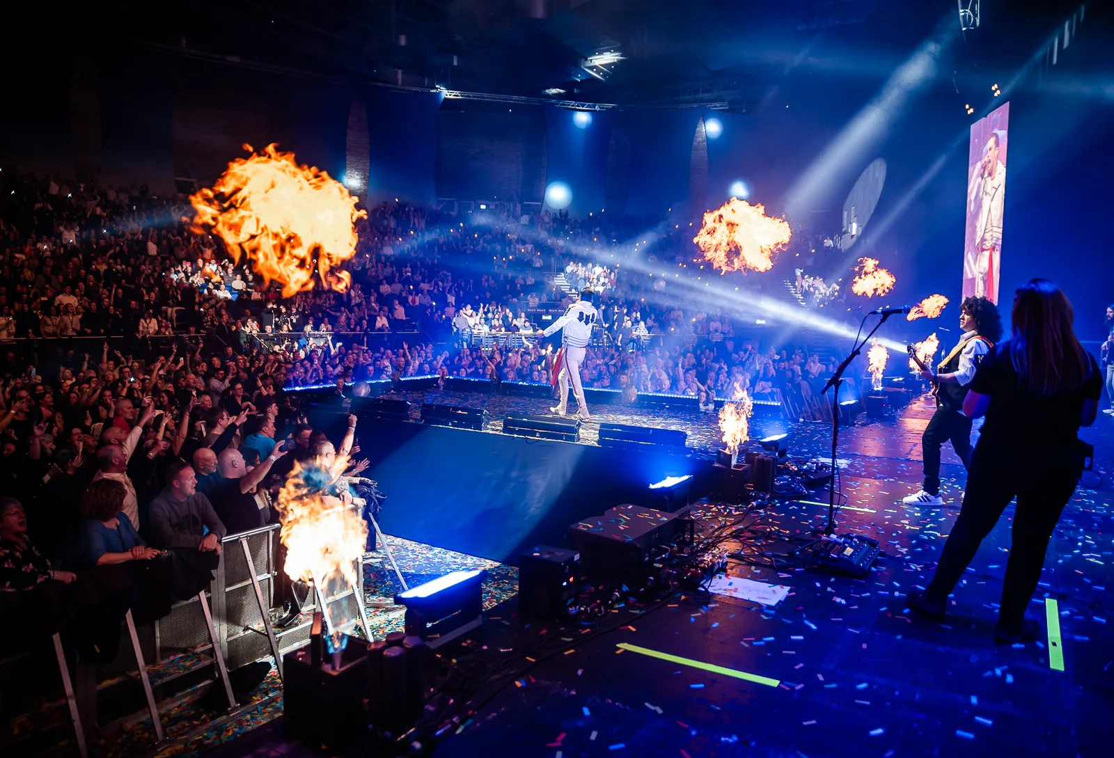 Crowd giving a standing ovation during the sold-out 2024 QUEEN Orchestral performance at the 3Arena.